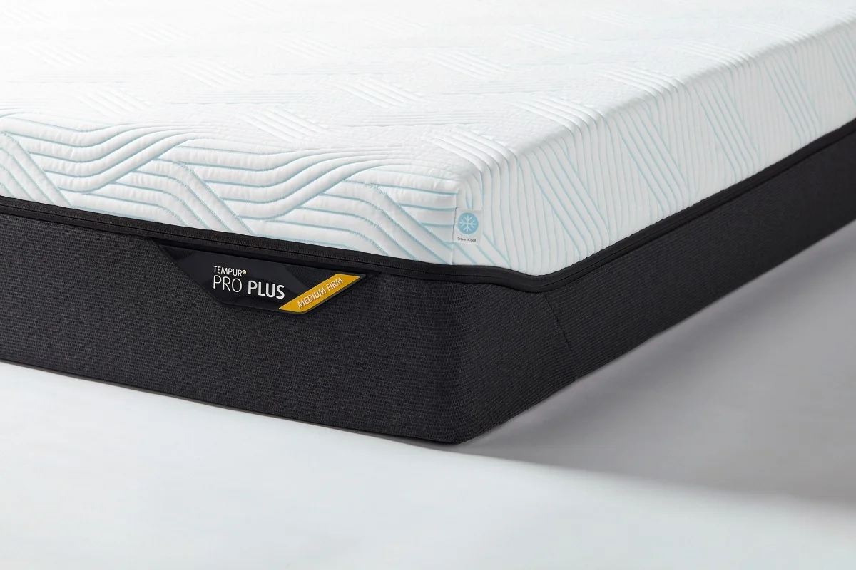 Pro® Plus SmartCool™ Medium Firm - Image 4